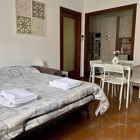 Casa Gaia- Castelnuovo Del Garda Apartment Cavalcaselle Luaran gambar