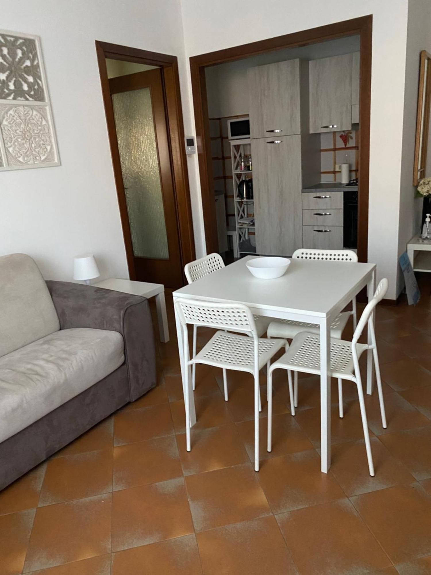 Casa Gaia- Castelnuovo Del Garda Apartment Cavalcaselle Luaran gambar