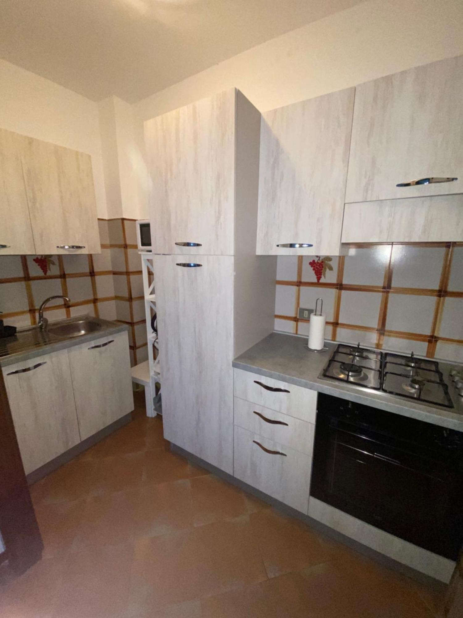 Casa Gaia- Castelnuovo Del Garda Apartment Cavalcaselle Luaran gambar