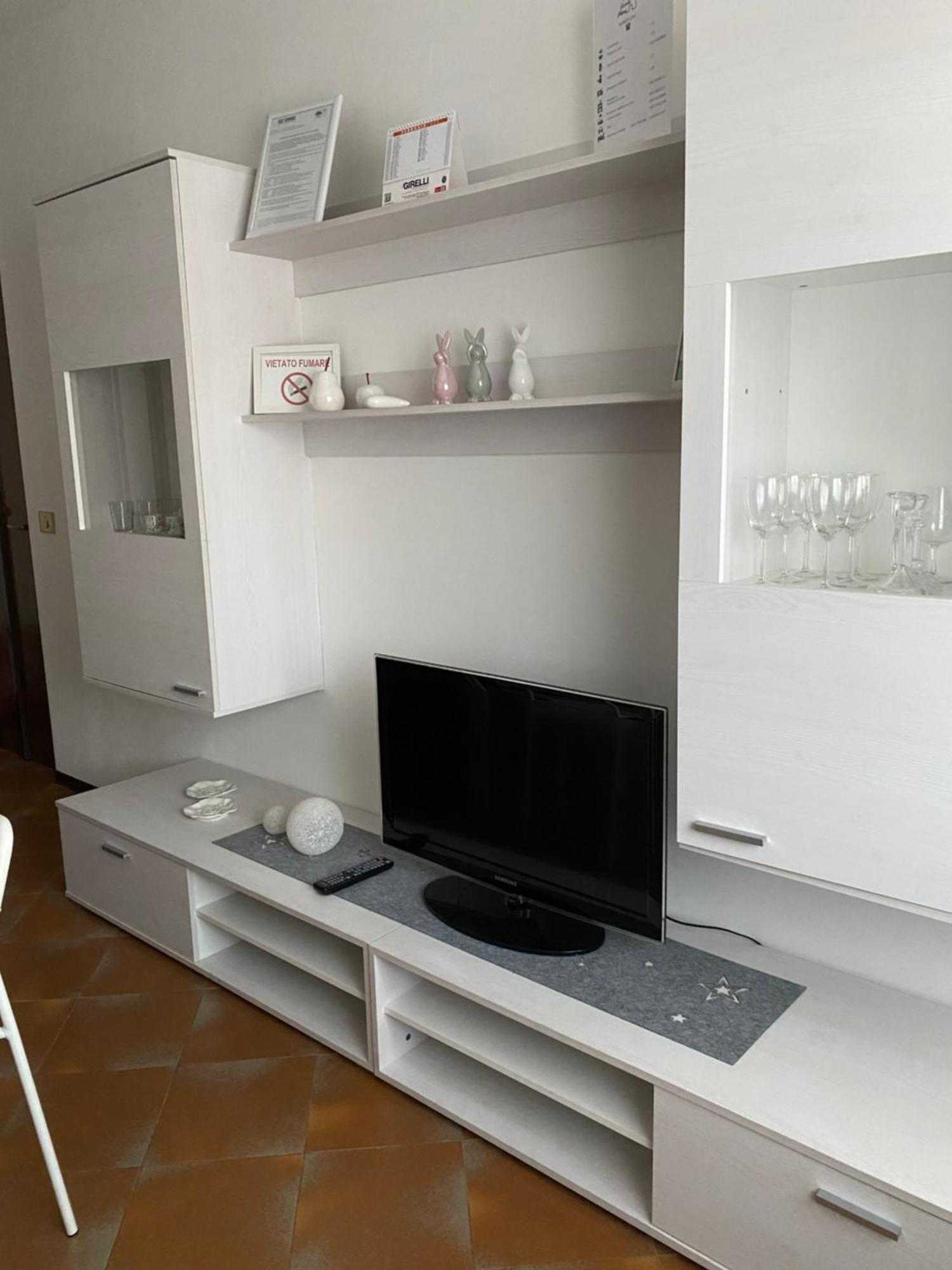 Casa Gaia- Castelnuovo Del Garda Apartment Cavalcaselle Luaran gambar