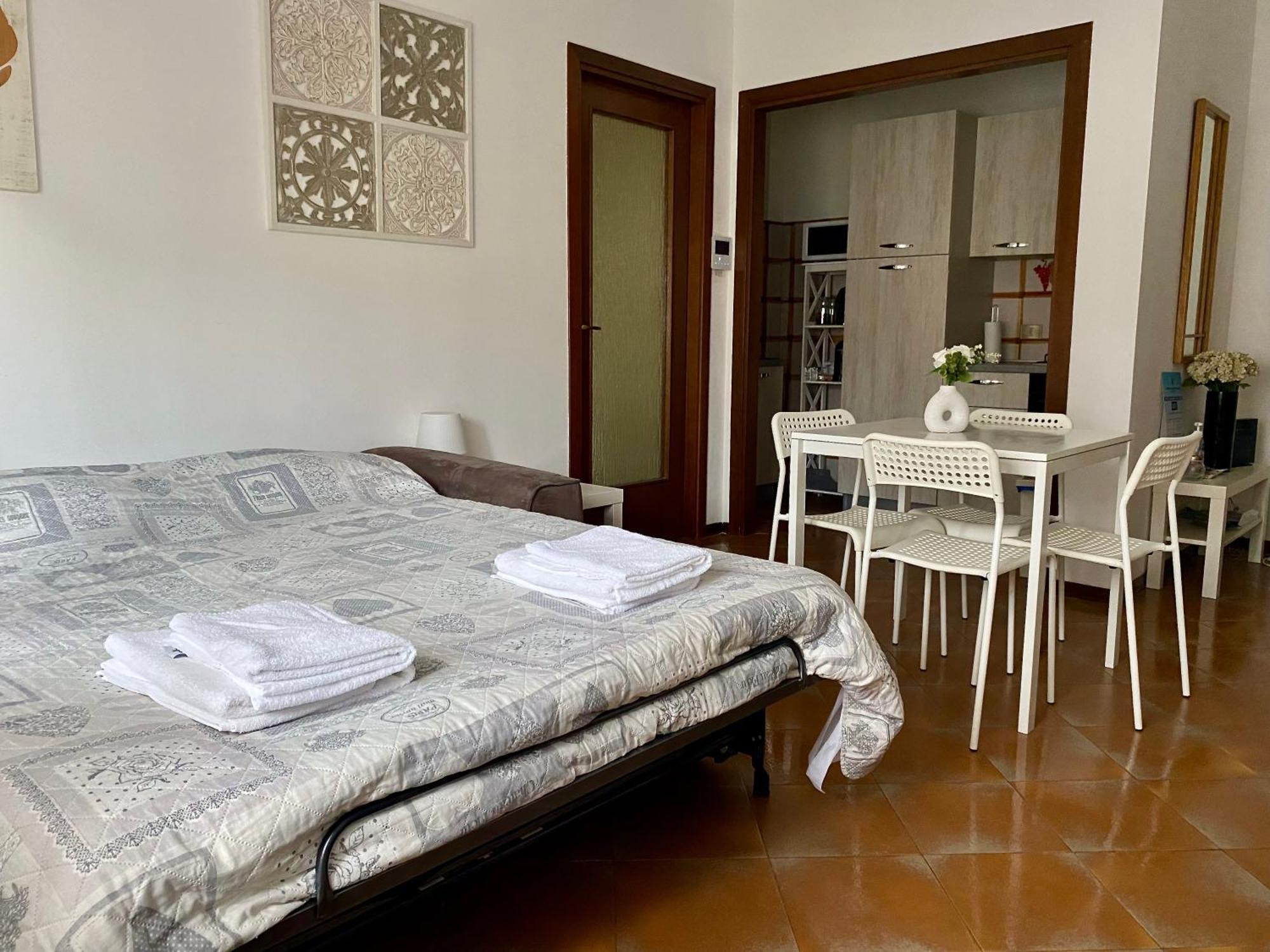 Casa Gaia- Castelnuovo Del Garda Apartment Cavalcaselle Luaran gambar