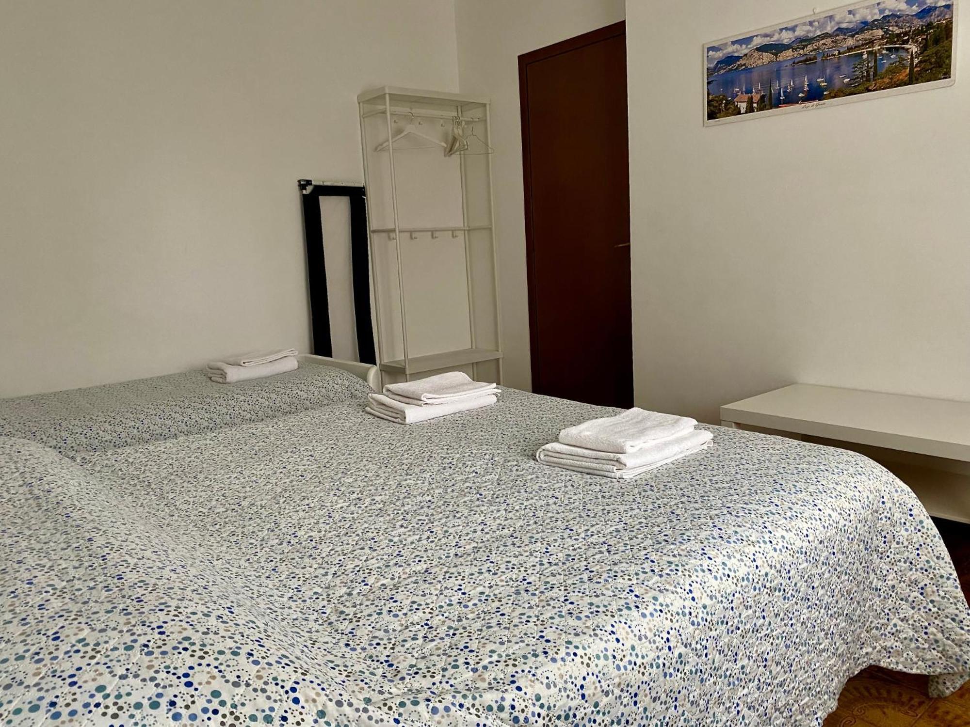 Casa Gaia- Castelnuovo Del Garda Apartment Cavalcaselle Luaran gambar